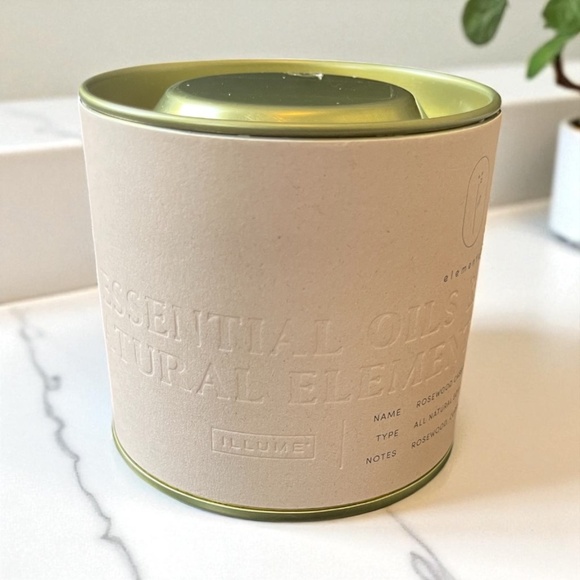 ILLUME Fundamental Rosewood Cassis Soy Candle | 8.5 oz with Lid - Picture 1 of 2